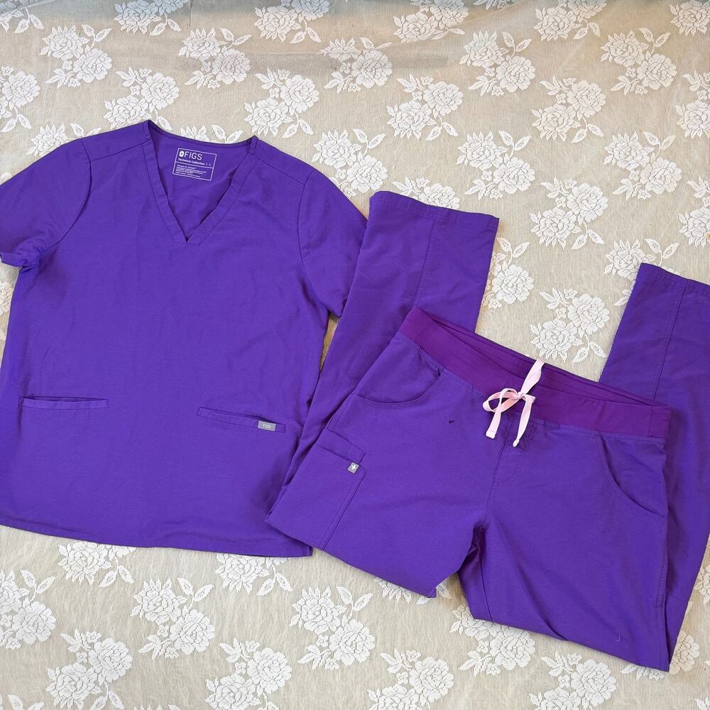 FIGS Purple Technical Collection Scrub Set Size L